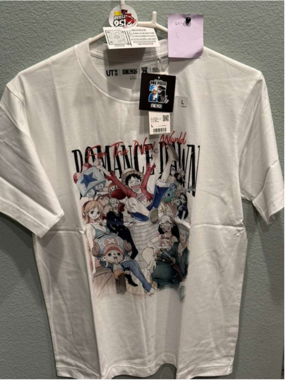 Uniqlo One Piece Romance Dawn Tee L SKU 341-473493